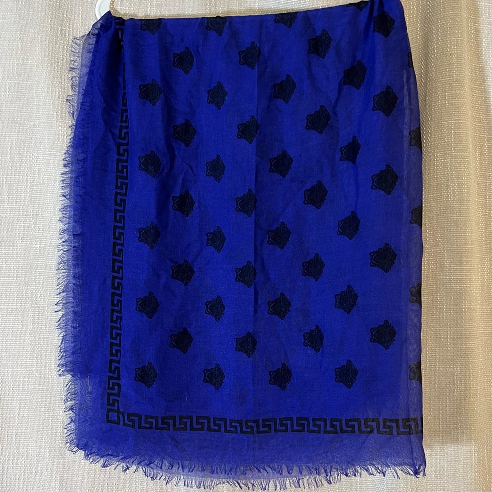 Authentic Versace Women's Scarf‎ Blue With Medusa Patterns
